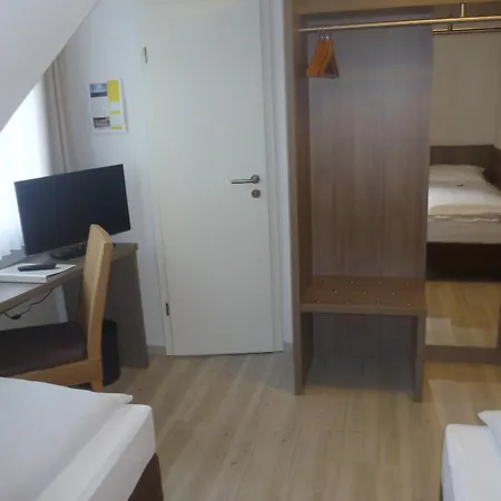 Hotel Landgasthof Zur Scharfen Ecke 3*