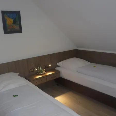 Landgasthof Zur Scharfen Ecke 3*